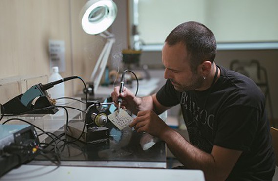 Fabrikazio-erronkak potentzia-motor elektrikoetan eta elektronikoetan