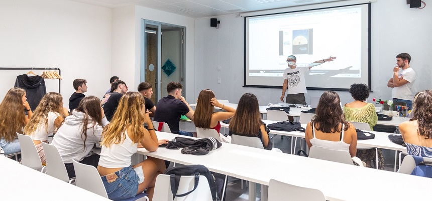 Hemos participado en el plan de acogida de los alumnos de primer curso